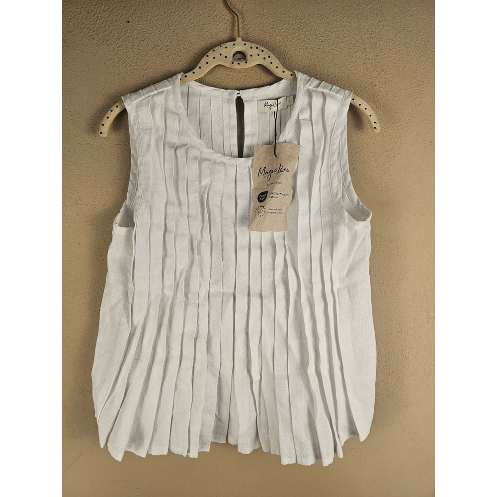 NWT Magic Linen Womens White Pleated Sleeveless Shirt Top Small